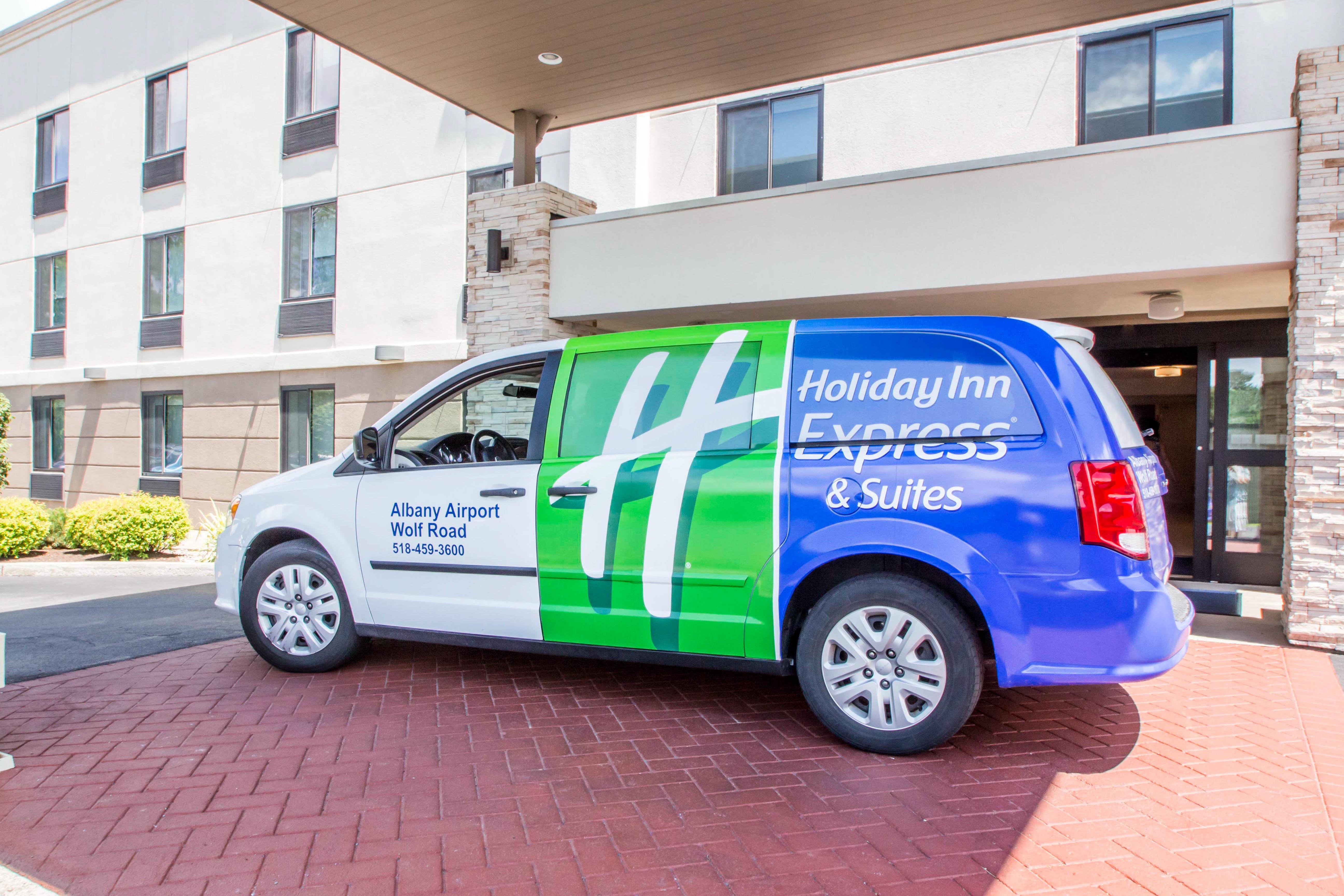 Holiday Inn Express & Suites - Albany Airport - Wolf Road By Ihg Exterior foto