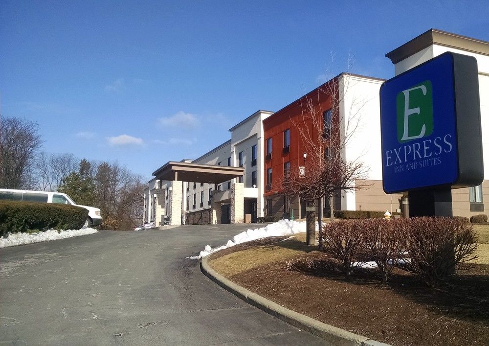 Holiday Inn Express & Suites - Albany Airport - Wolf Road By Ihg Exterior foto